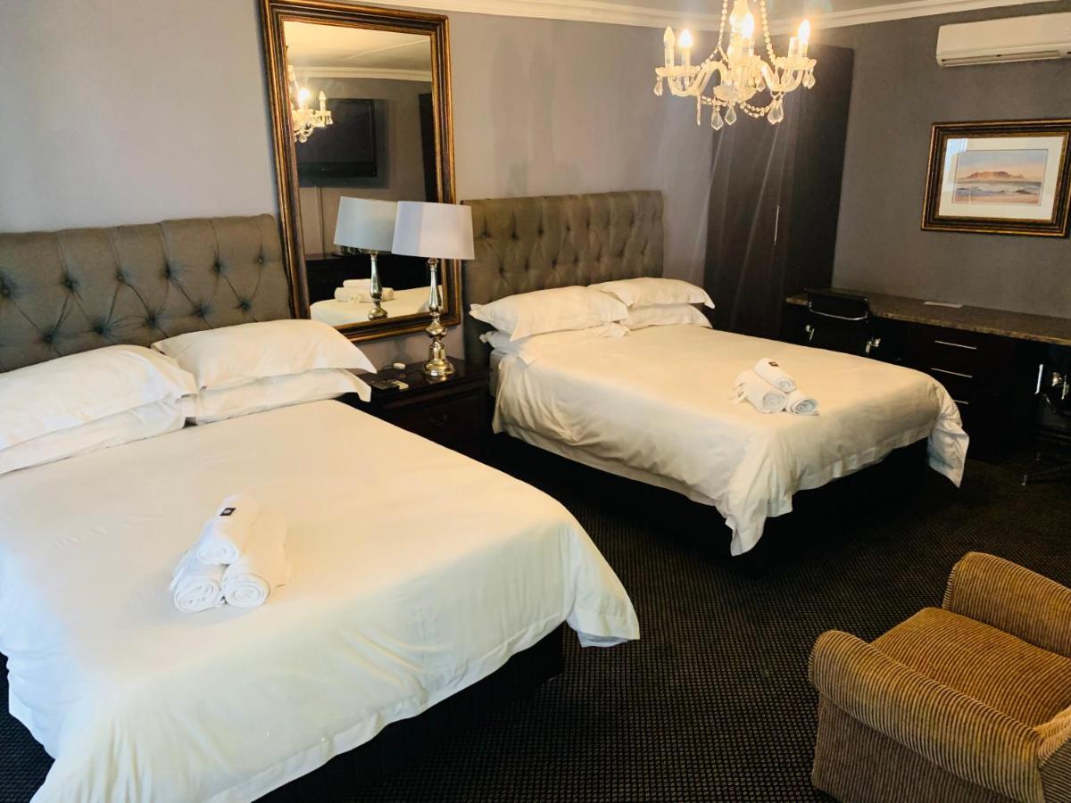 Halfway House Hotel Kimberley Esterno foto