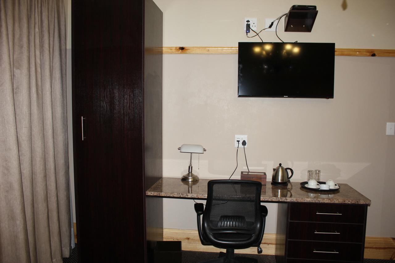 Halfway House Hotel Kimberley Esterno foto