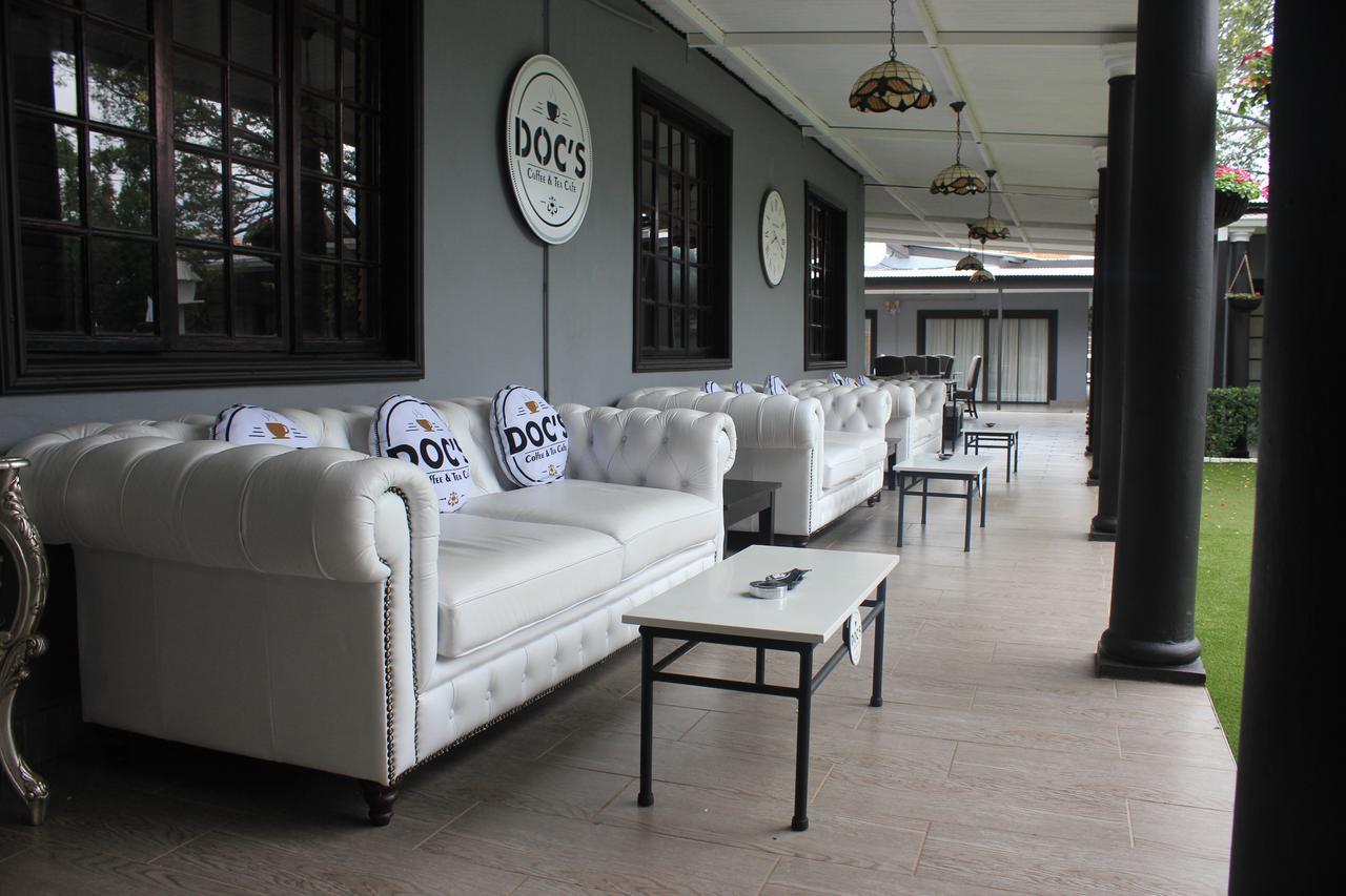 Halfway House Hotel Kimberley Esterno foto
